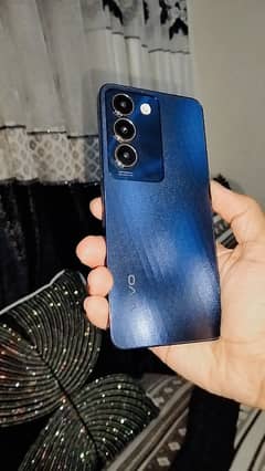 vivo y100