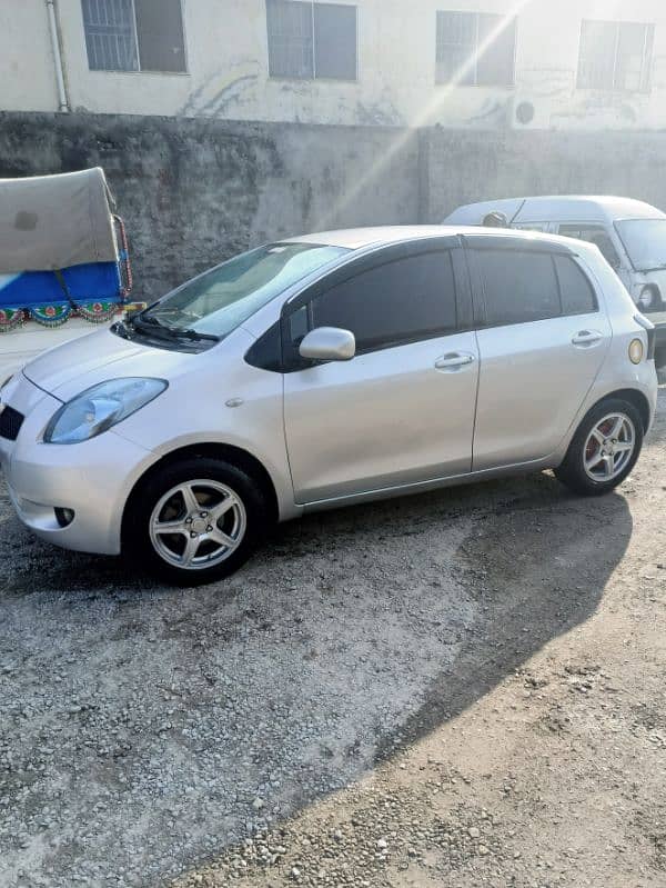 Toyota Vitz 2006 3