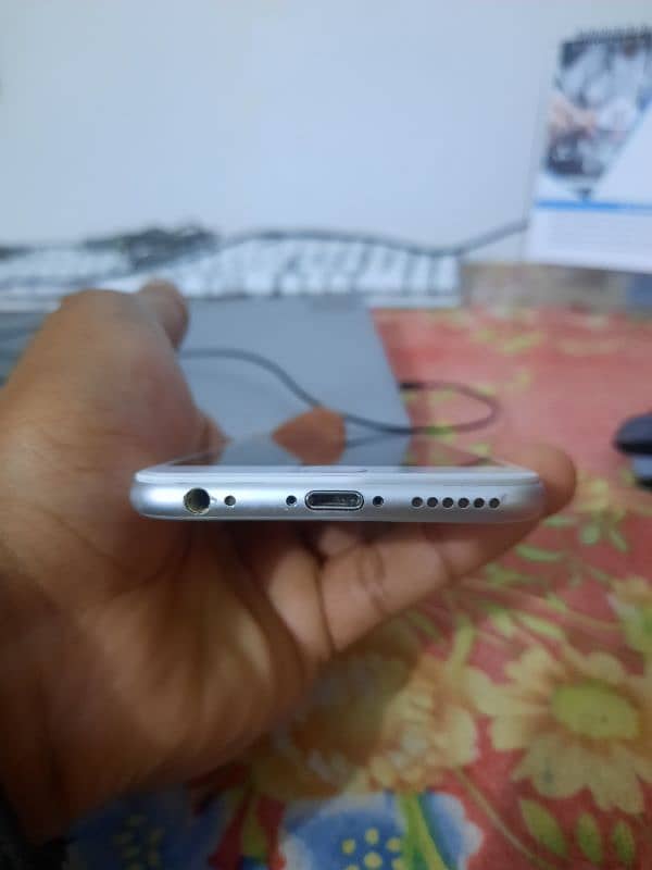 Iphone 6 PTA Approved 64GB. 5