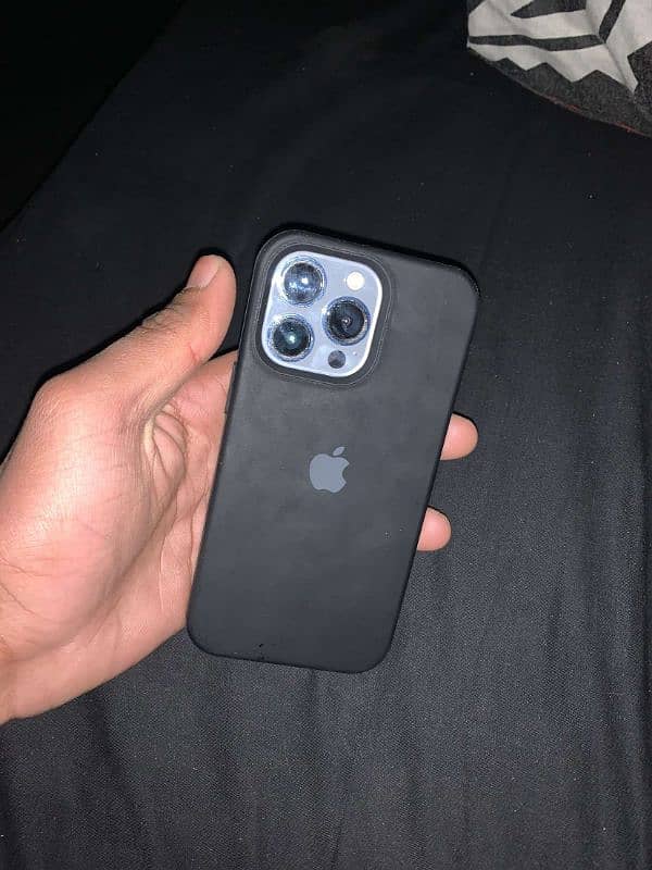 iphone 13 pro (non pta) 0