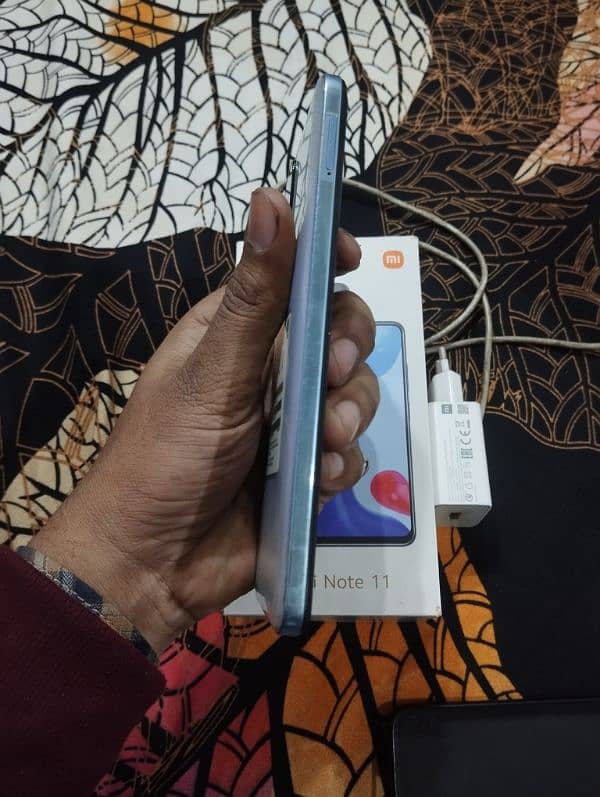 Redmi note 11 4/128 with 1