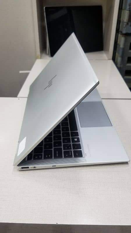 HP Elitebook Folio 1040 G8 Core i5 11th Gen Touch 360 6