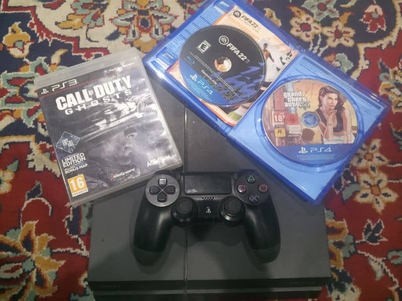 PlayStation 4 FAT WITH 2 GAMES 0