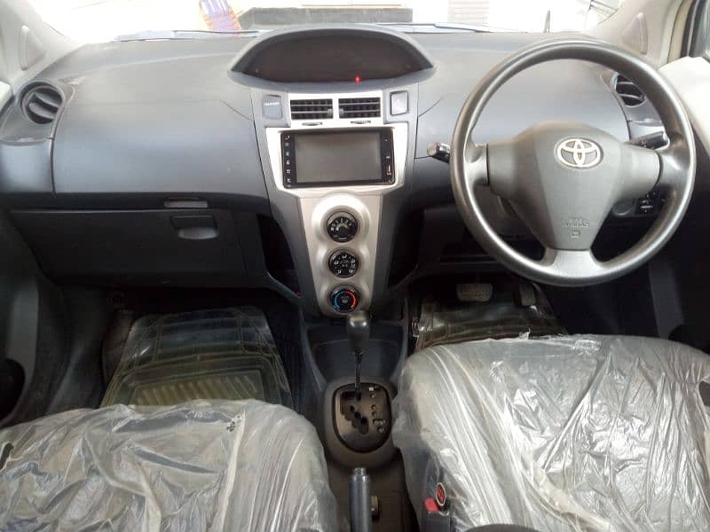 TOYOTA  VITZ  2009/14 7