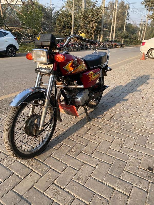 Honda 125 Almost new condition 100% non accidental 10