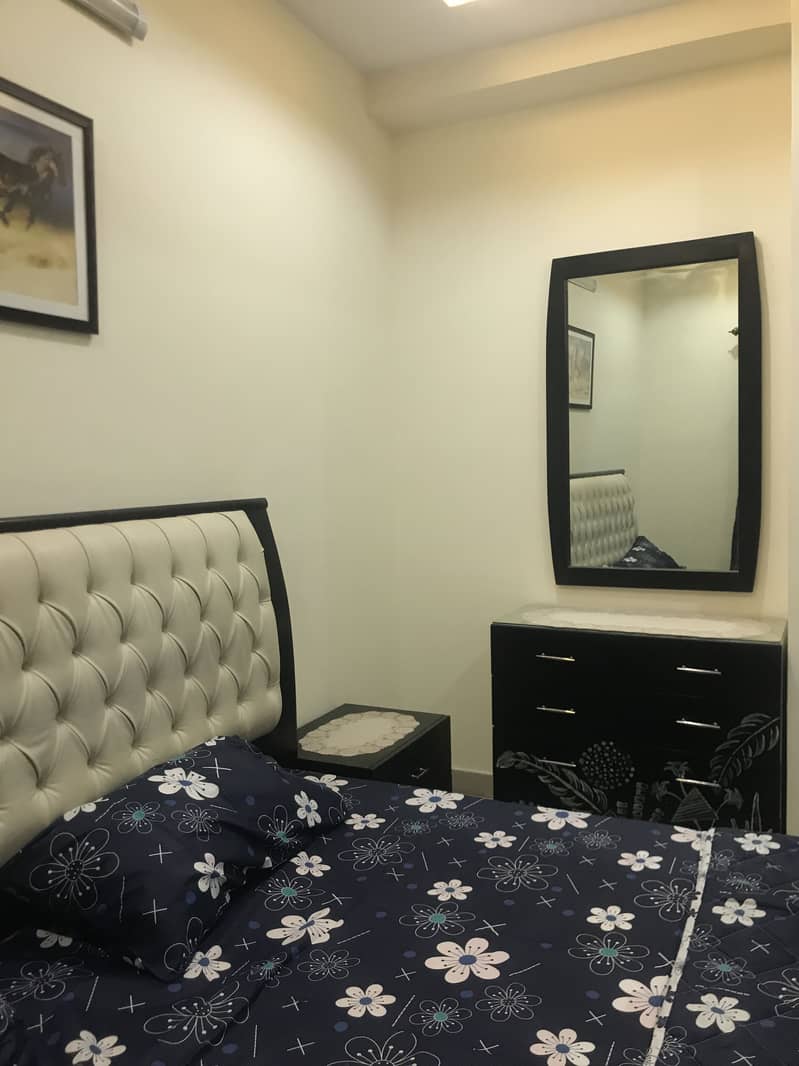 One Bed Flat Availible For Sale Fully Furnished 2