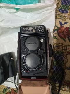 yashica 124G