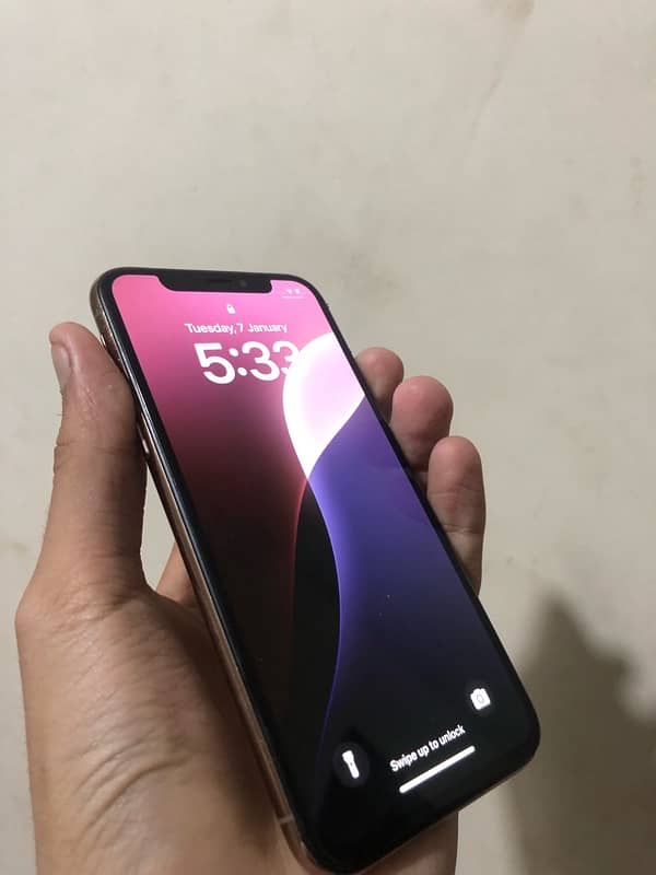 iphone xs 3