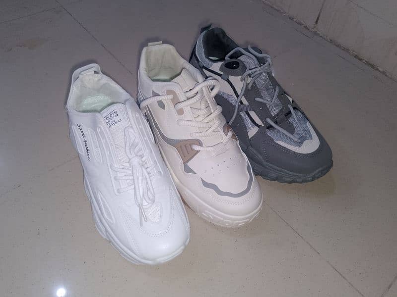 Sneakers sports shoes for Sell 2