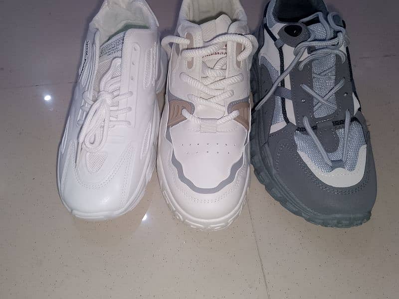 Sneakers sports shoes for Sell 3