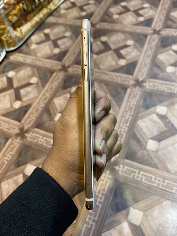 iPhone 8plus 256gb pta approved 5