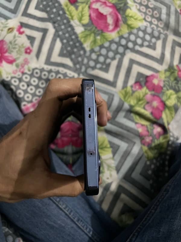 Infinix Note 40 like brand new 3