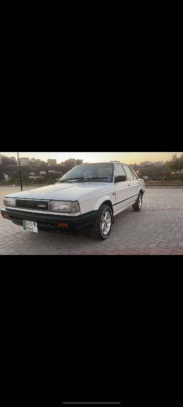 Nissan Sunny 0