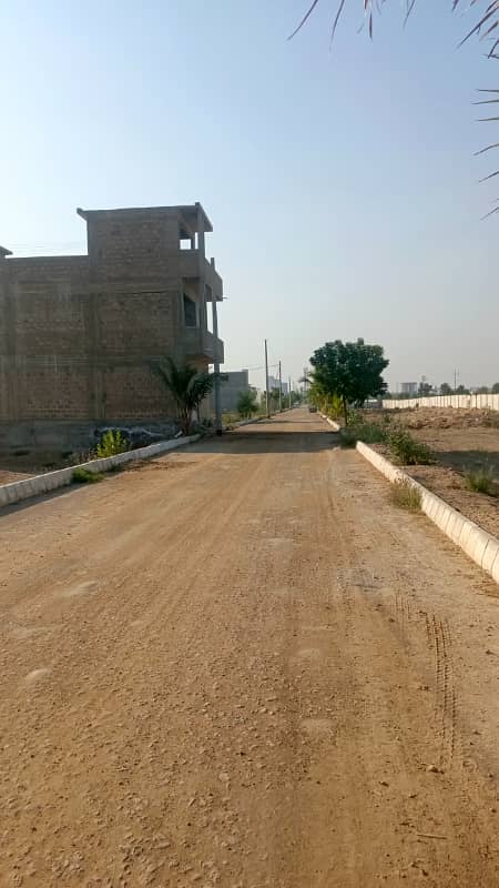 PLOT FOR SALE IN PIR AHMED ZAMAN TOWN 6