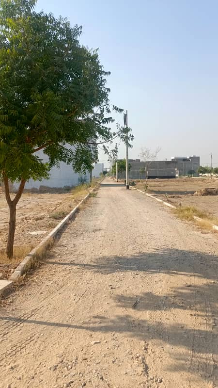 PLOT FOR SALE IN PIR AHMED ZAMAN TOWN 8