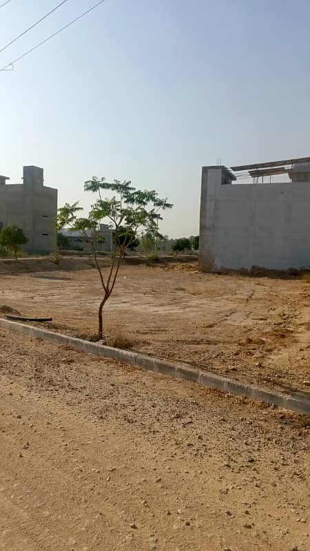 PLOT FOR SALE IN PIR AHMED ZAMAN TOWN 9