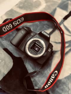 CANON EOS 60D (with lens)