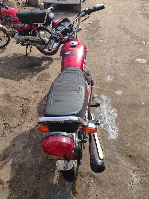 Honda 125 selling 2