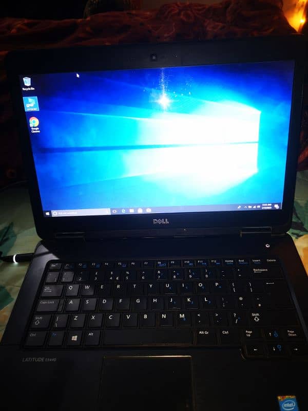 Dell Latitude E5440 0