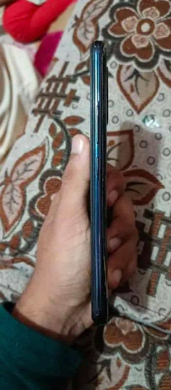 vivo v17 box charger k sath ram8+4= 12rom256 3