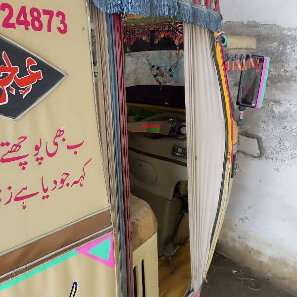 TEZ RAFTAR NEW CONDITION FULL CLEAR RICKSHAW 6