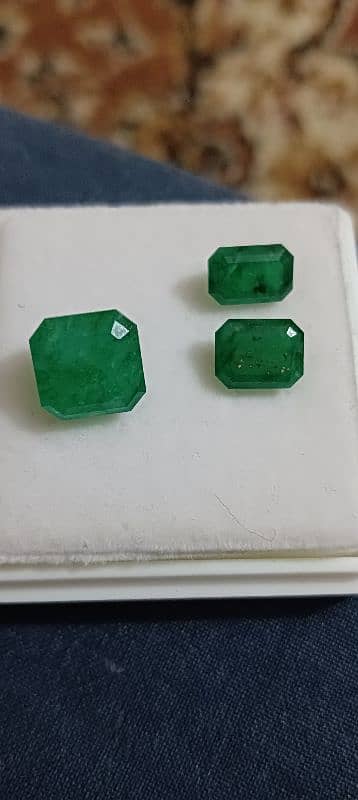 Natural Emeralds Swat 0