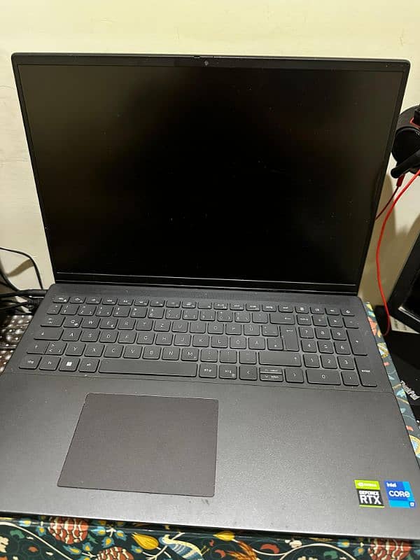 Dell Vostro 7620 - Core i7 12th Gen 2