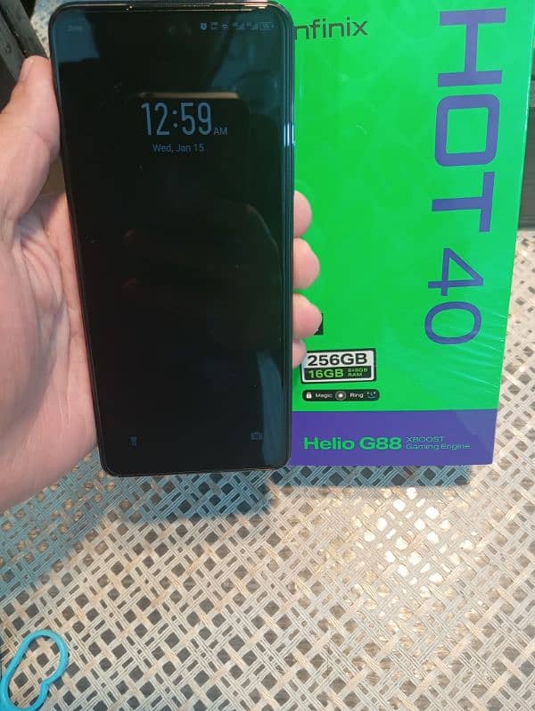 Infinix Hot 40 8/256 2