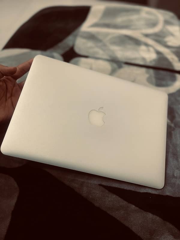 MacBook Air (2015 i5 13’’ 10/10) 2