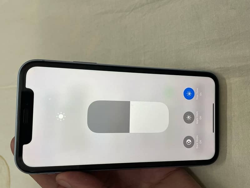 Iphone XR factory unlock 8