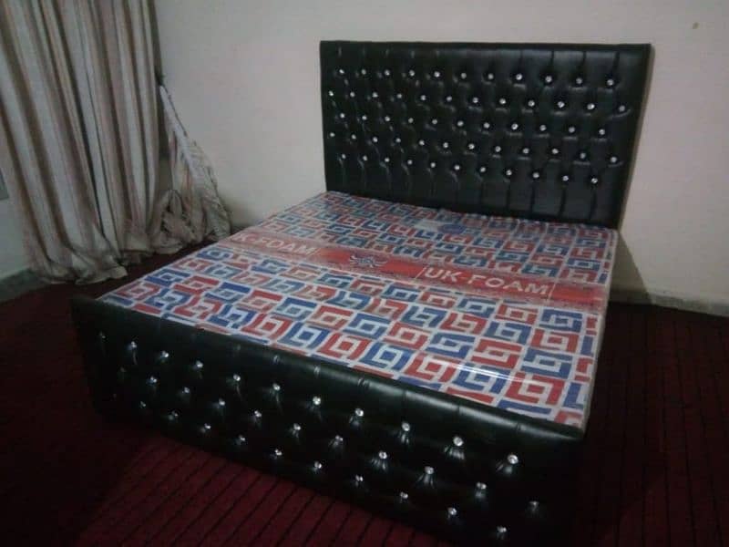 KING SIZE DOUBLE BED ON LOOT MAR SALE OFFERS ONLY ON FURNITURE TERRACE 3