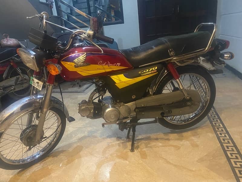 Honda 70 2005 0