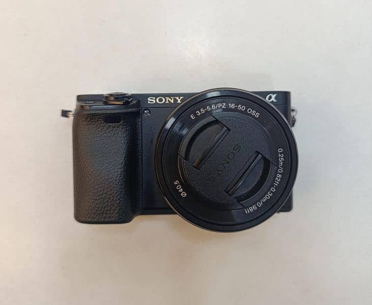 Sony A6400 Mirrorless Camera 0