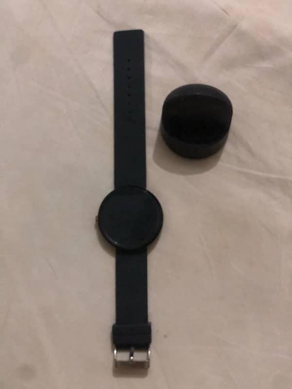 Motorola Moto 360 Smart Watch 1