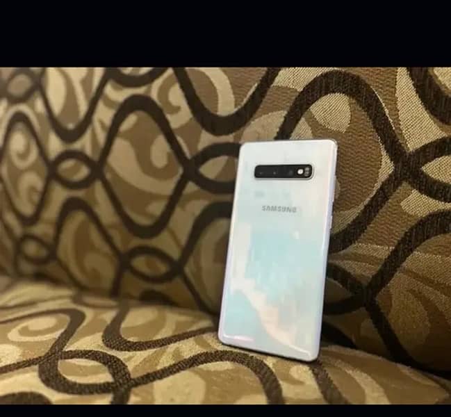 samsung s10 plus 8/128 ) only mobile 10/8 condition. 0