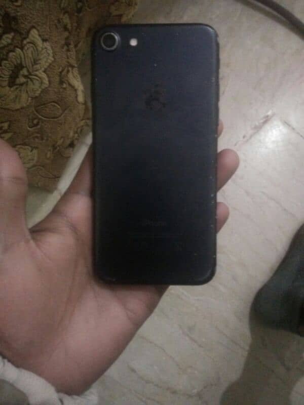 iPhone 7 bypass 128gb software ka masla han /apple logo tak on hota ha 2