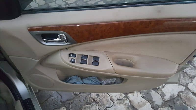 Nissan Sunny 2006 3