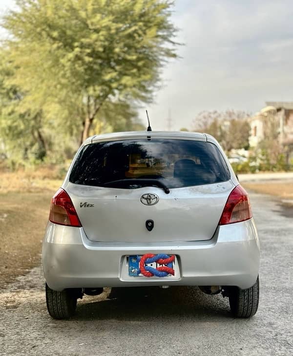 Toyota Vitz 2006 8