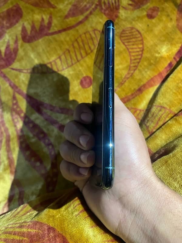 iPhone 11pro 256 gb non pta 5