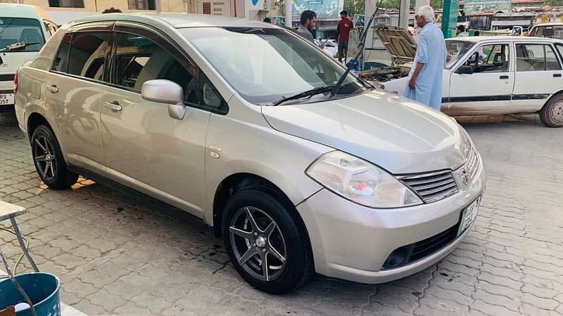 Nissan Tiida 2007 6