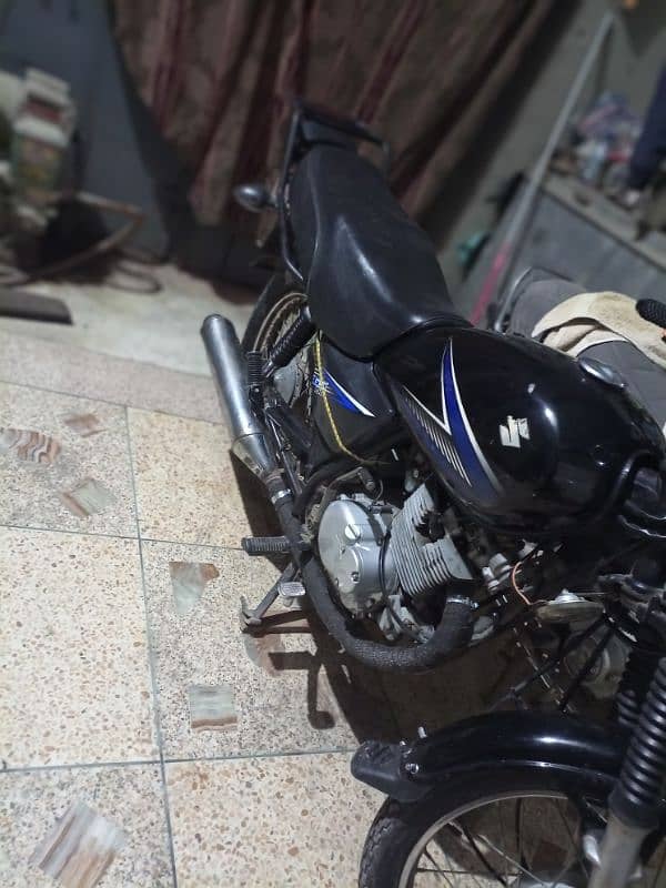 Suzuki GS150 model 2014 in azizabad 1