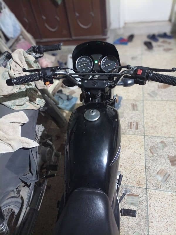 Suzuki GS150 model 2014 in azizabad 2