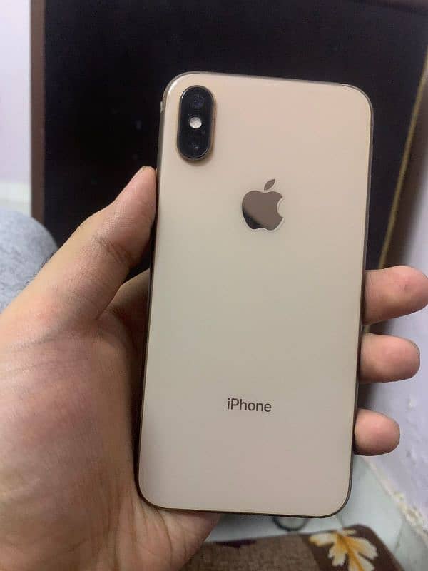 IPHONE XS 64GB GOLDEN COLOUR 1