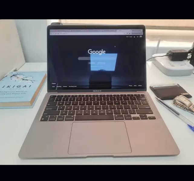 Macbook Air M1  8/256 1