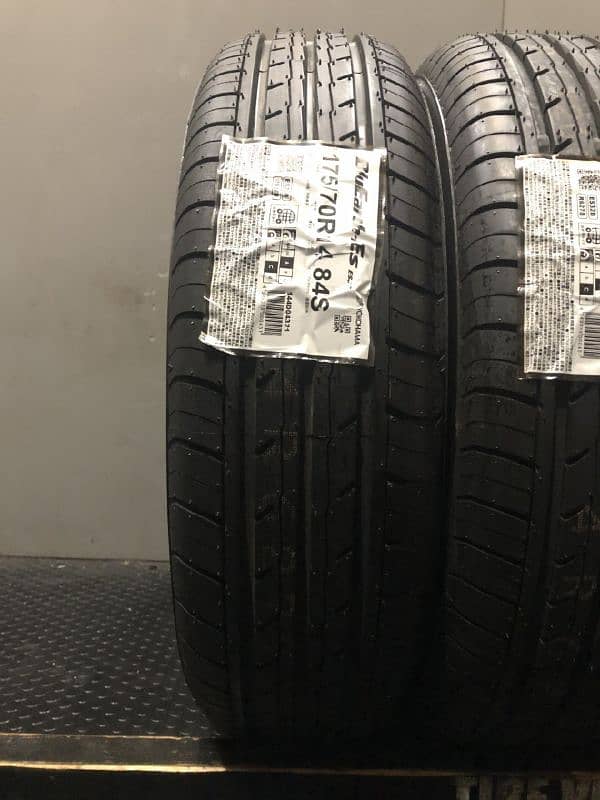 4Tyres ste 175/70/R/14 Yokohama Bluearth Es32 5