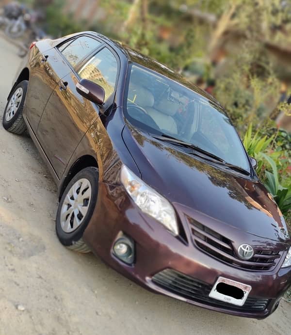 Toyota Corolla GLI 2012 orgnal coler 5