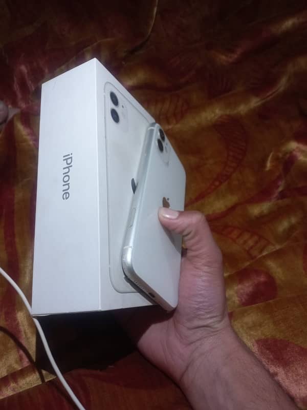 iPhone 11 non PTA 64 gb 2