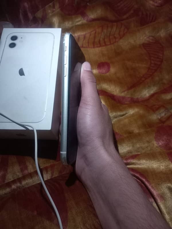 iPhone 11 non PTA 64 gb 8