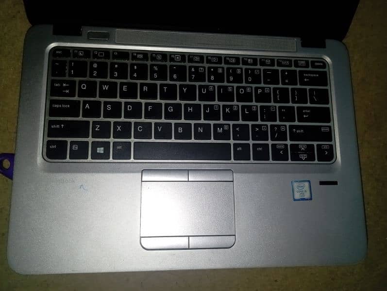 HP EliteBook 1