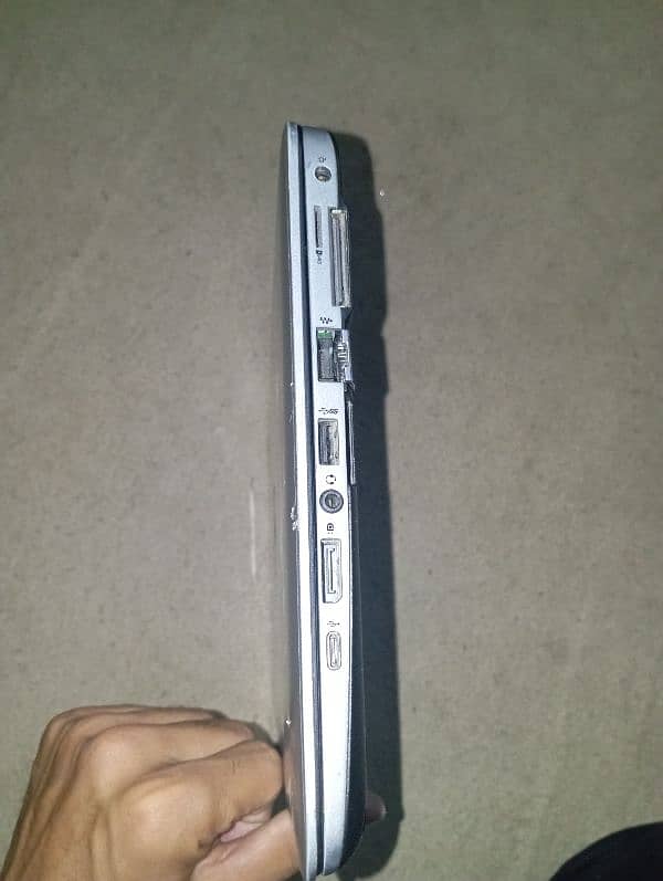 HP EliteBook 5